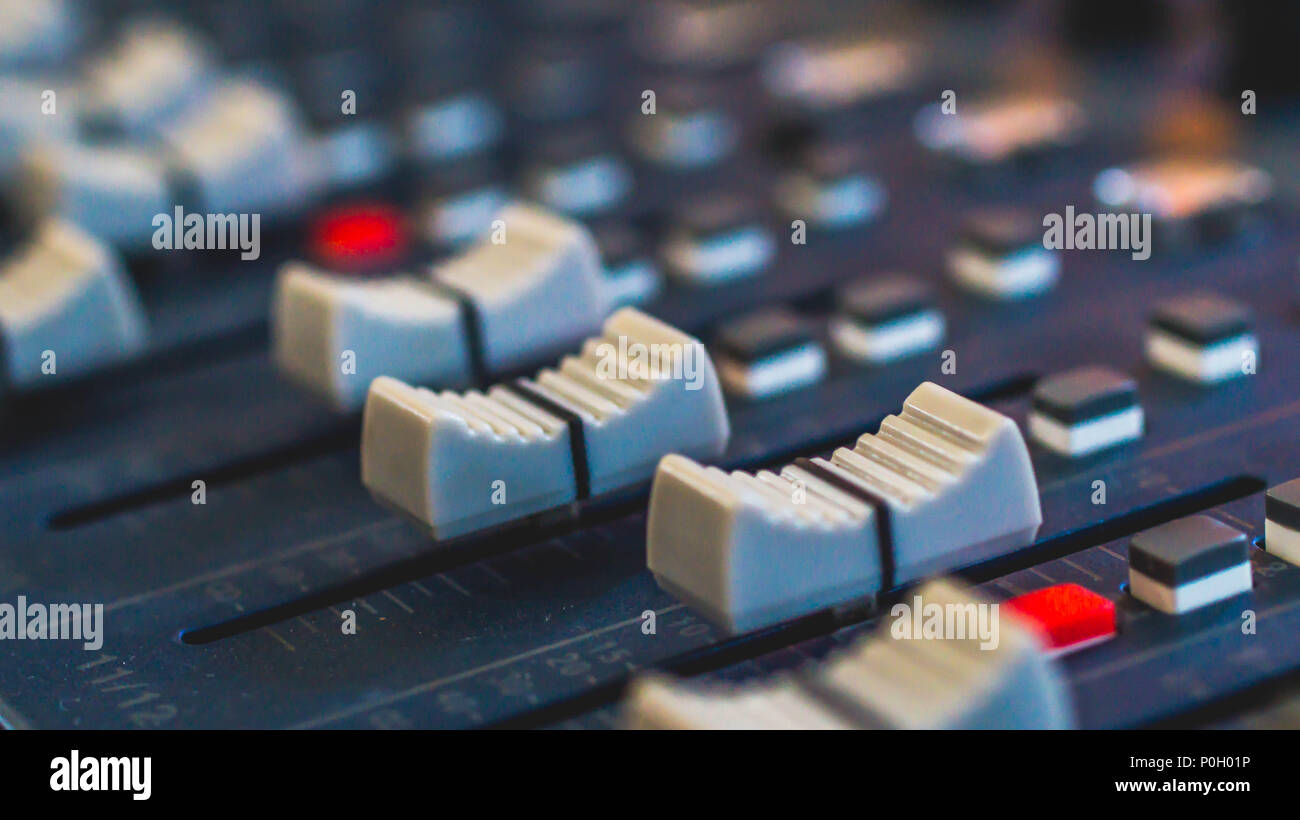 audio mixer, music equipment, recording, studio gears, broadcasting tools, mixer, synthesizer