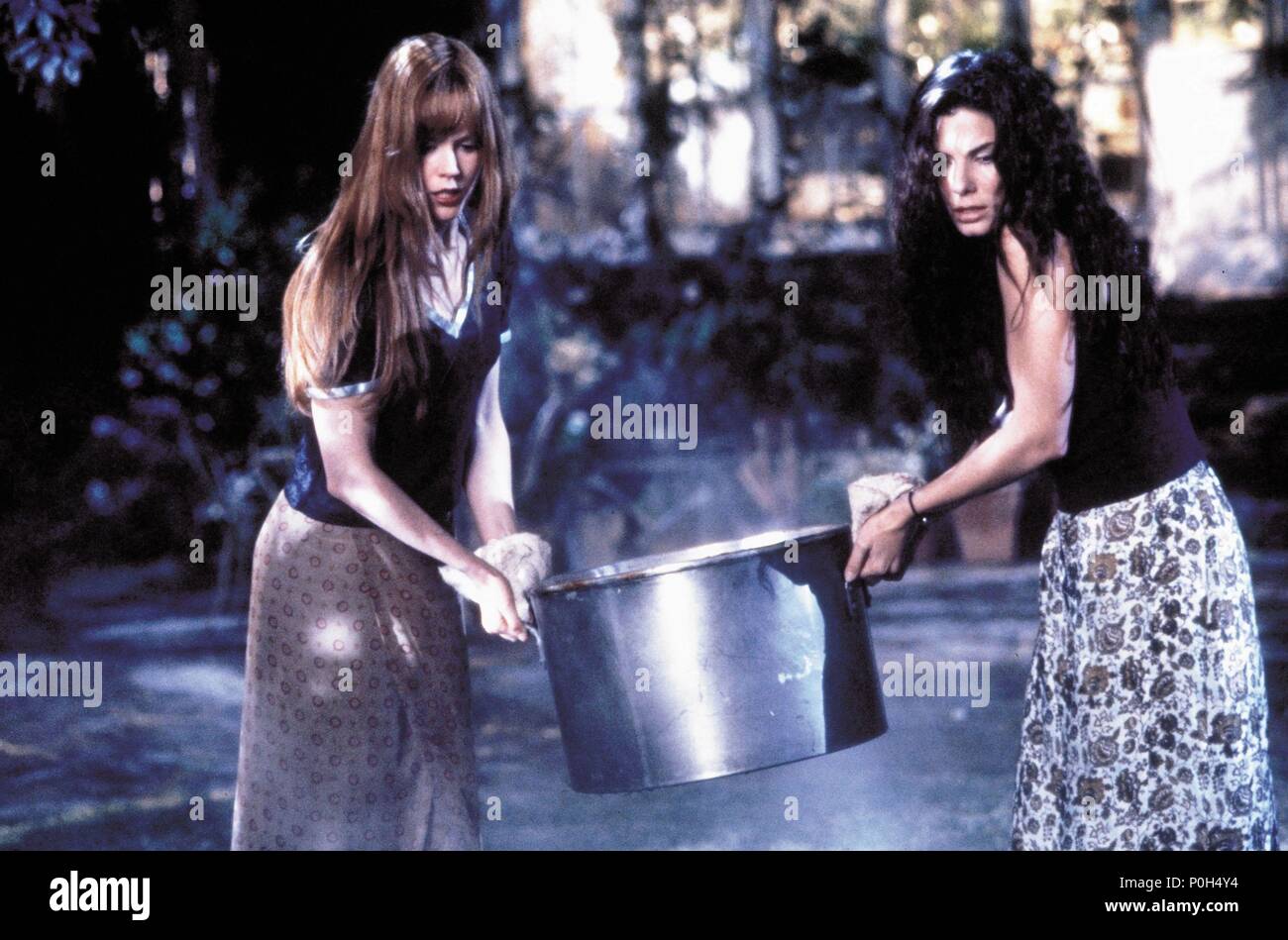 Nicole Kidman and Sandra Bullock – Practical Magic movie photo gallery