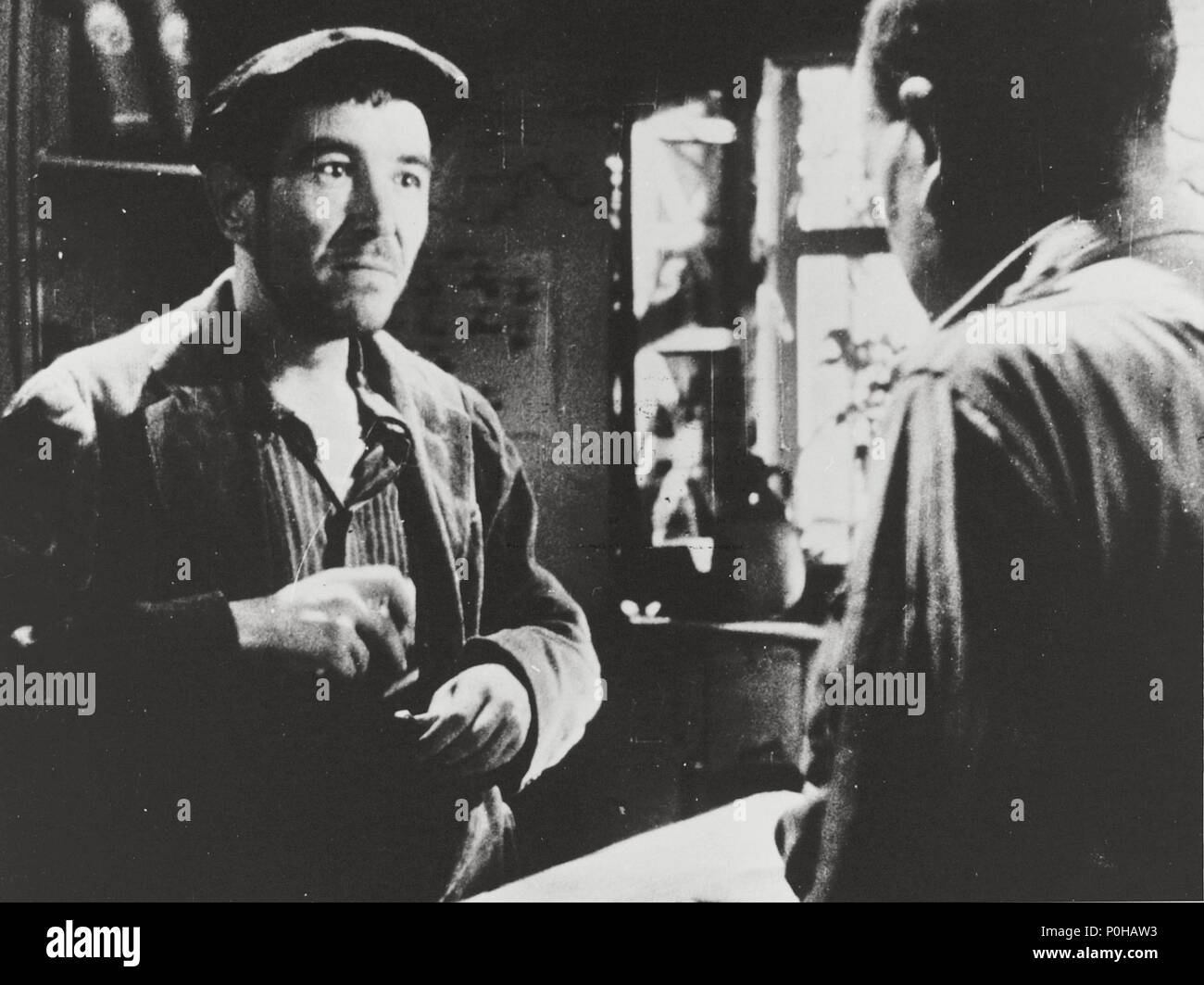 Original Film Title: L' ESPOIR.  English Title: DAYS OF HOPE.  Film Director: ANDRE MALRAUX.  Year: 1945. Credit: ED. CORNIGLION MOLINIER / Album Stock Photo