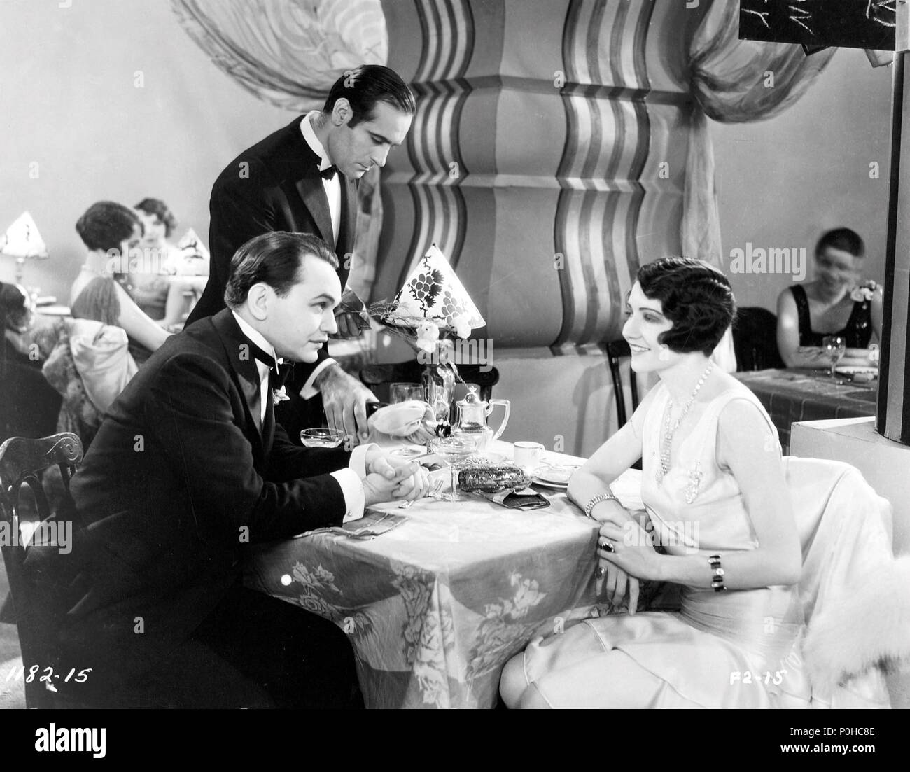 Original Film Title: THE HOLE IN THE WALL.  English Title: THE HOLE IN THE WALL.  Film Director: ROBERT FLOREY.  Year: 1929.  Stars: CLAUDETTE COLBERT; EDWARD G. ROBINSON. Credit: PARAMOUNT PICTURES / Album Stock Photo