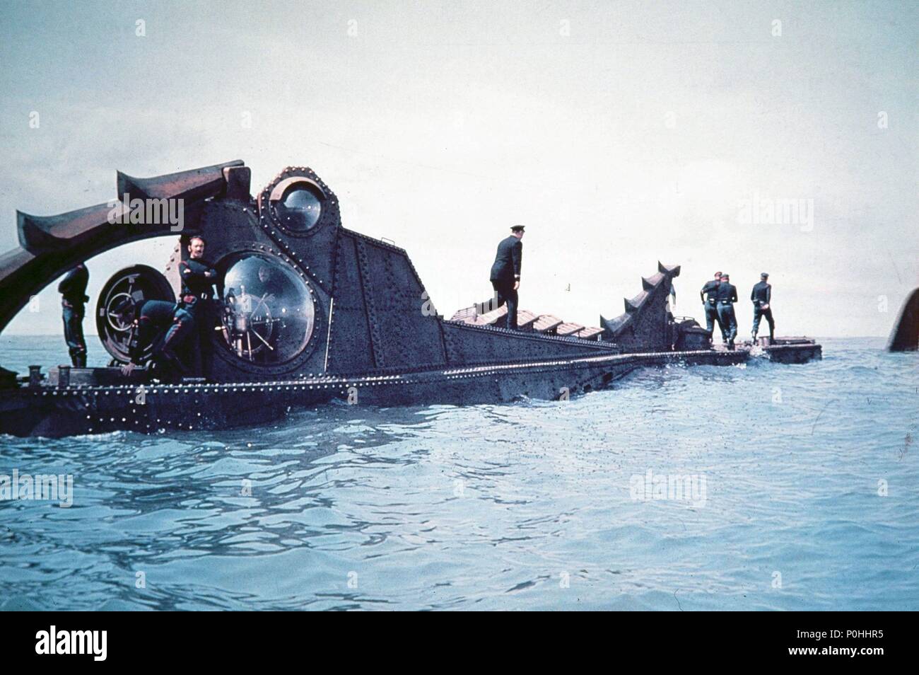20 000 Leagues Under The Sea Movie Review KHDR 20 000 Leagues Under The Sea Movie Review KHDR