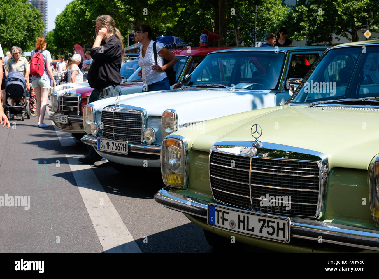 Berlin, Germany - june 09, 2018: Old Mercedes Benz cars at Classic Days, a Oldtimer automobile event showing more than 2000 vintage cars at Kurfuerstendamm / Kudamm in Berlin Credit: hanohiki/Alamy Live News Stock Photo
