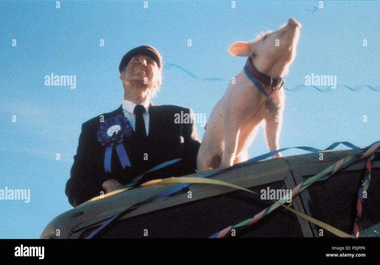 Original Film Title: BABE: PIG IN THE CITY.  English Title: BABE: PIG IN THE CITY.  Film Director: GEORGE MILLER.  Year: 1998.  Stars: JAMES CROMWELL. Credit: UNIVERSAL PICTURES / Album Stock Photo