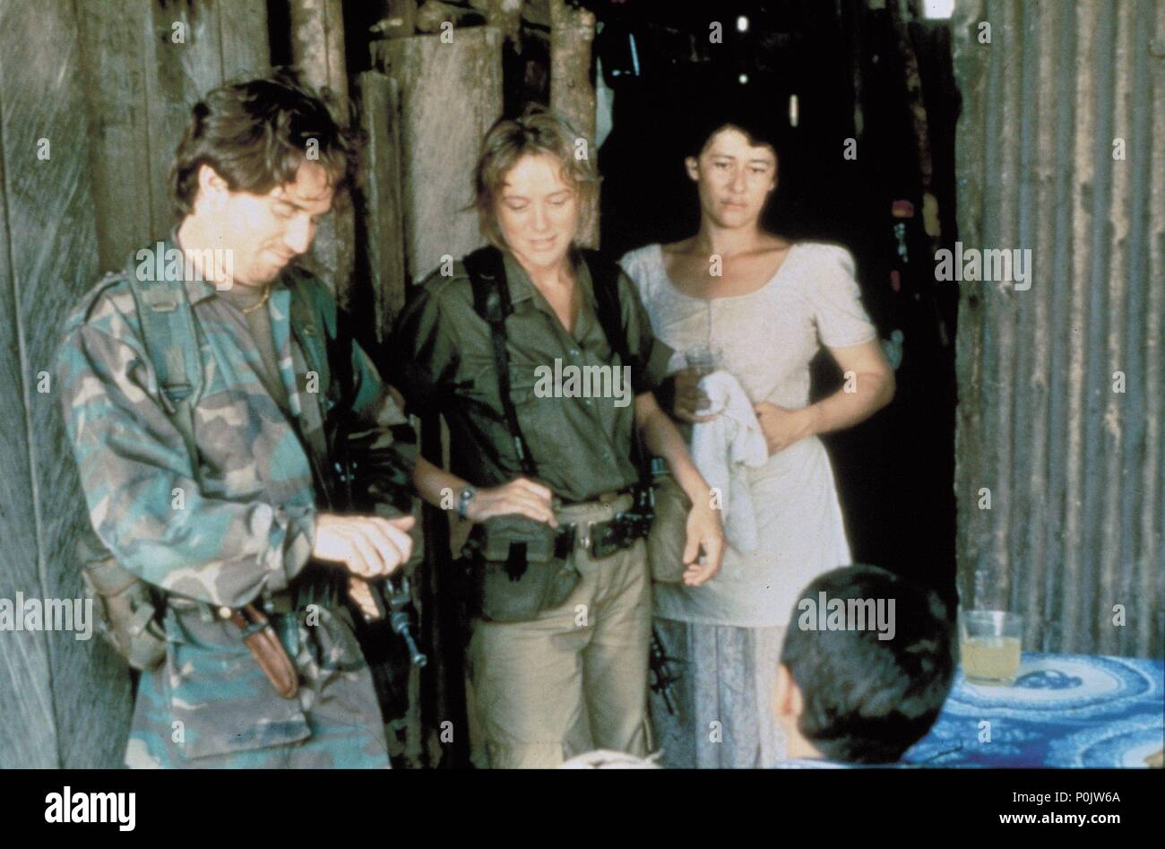 Original Film Title: GOLPE DE ESTADIO.  English Title: TIME OUT.  Film Director: SERGIO CABRERA.  Year: 1998.  Stars: EMMA SUAREZ. Credit: ALTA FILMS / Album Stock Photo