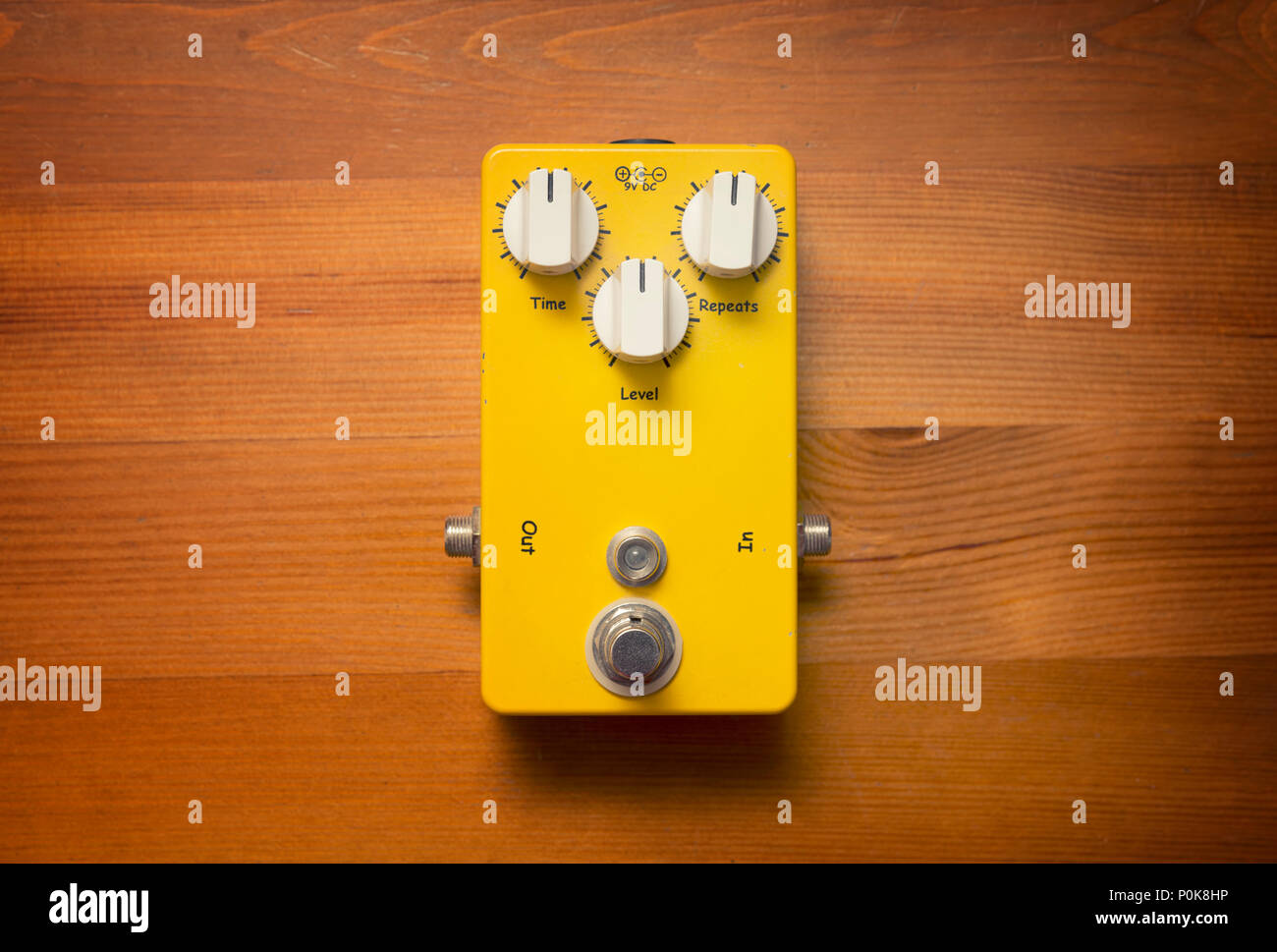 Pedal to the metal hires stock photography and images Alamy