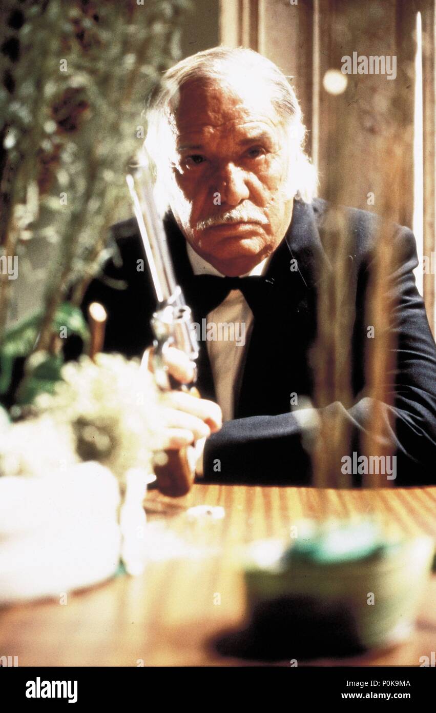 Original Film Title AIRBAG. English Title AIRBAG. Film Director