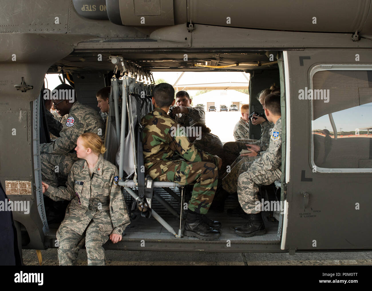 Uh 60 black hawk interior hi-res stock photography and images - Alamy