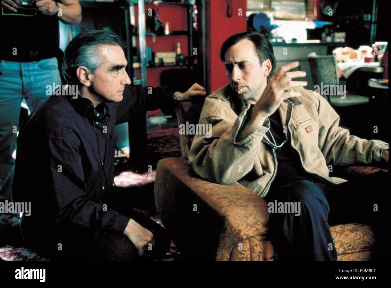 Martin Scorsese & Nicolas Cage Film: Bringing Out The Dead (1999)  Characters: Dispatcher (voice) & Frank Pierce Director: Martin Scorsese 22  October 1999 **WARNING** This Photograph is for editorial use only and