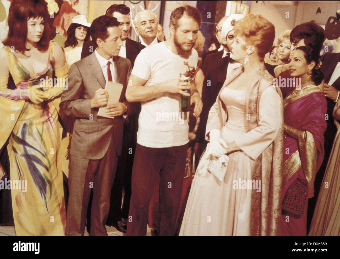 What a way to go 1964 shirley maclaine hi-res stock photography and images - Alamy What a way to go 1964 shirley maclaine hi-res stock photography and images - Alamy