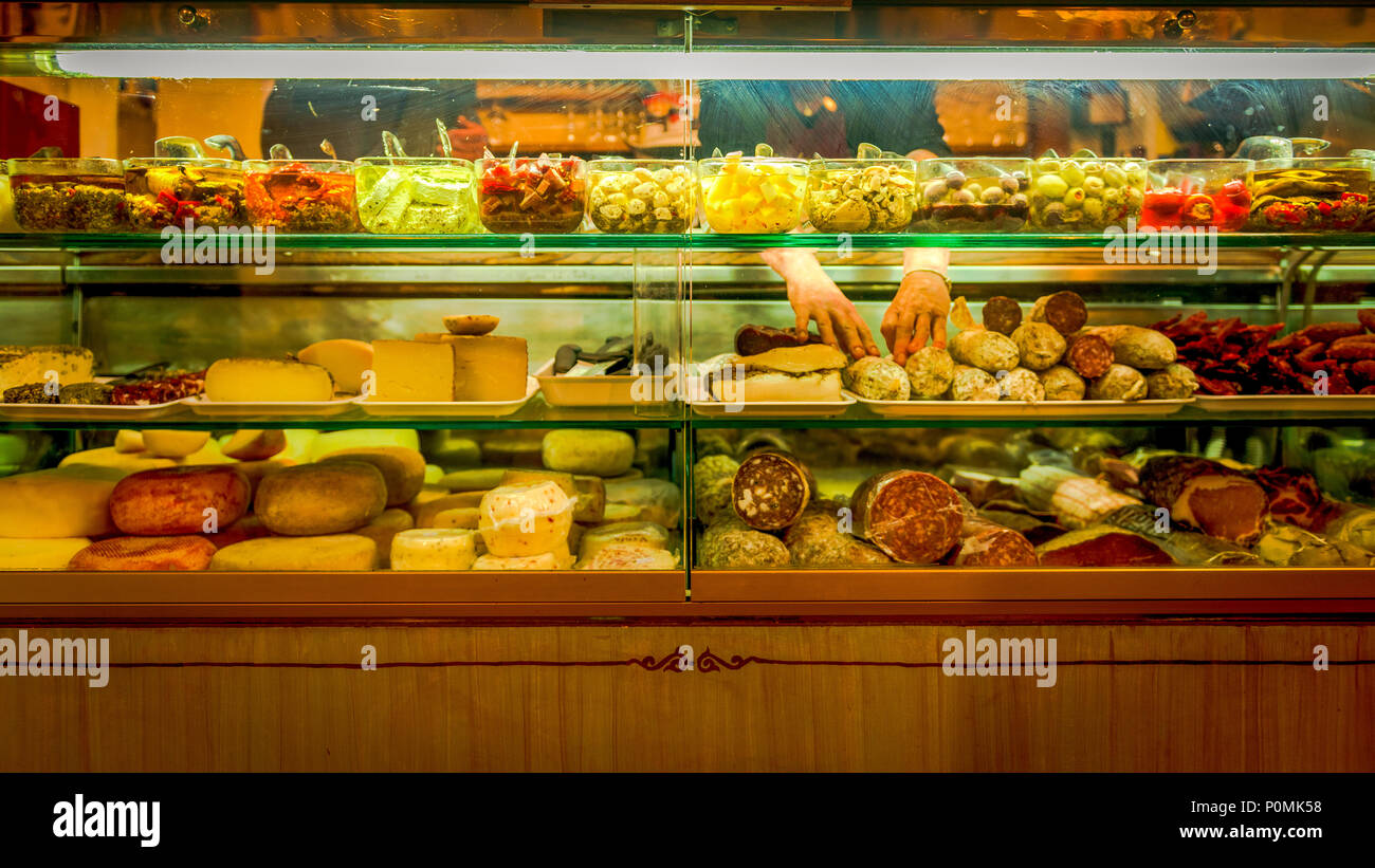 Wine market florence hires stock photography and images Alamy