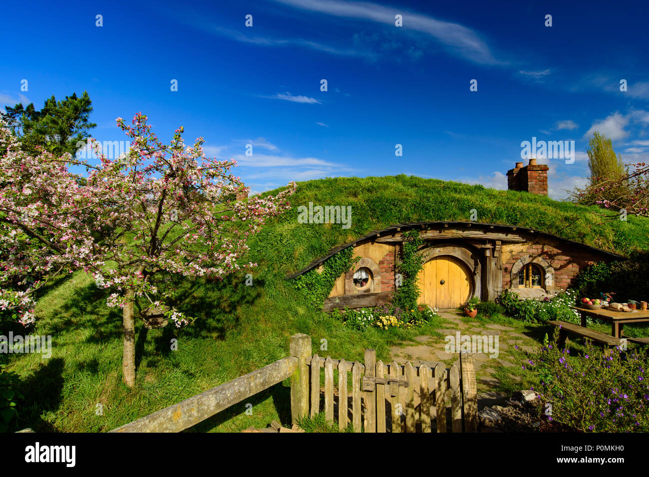 Hobbiton Movie Set of Shire in The Lord of the Rings and The Hobbit trilogies, Matamata, New Zealand Stock Photo