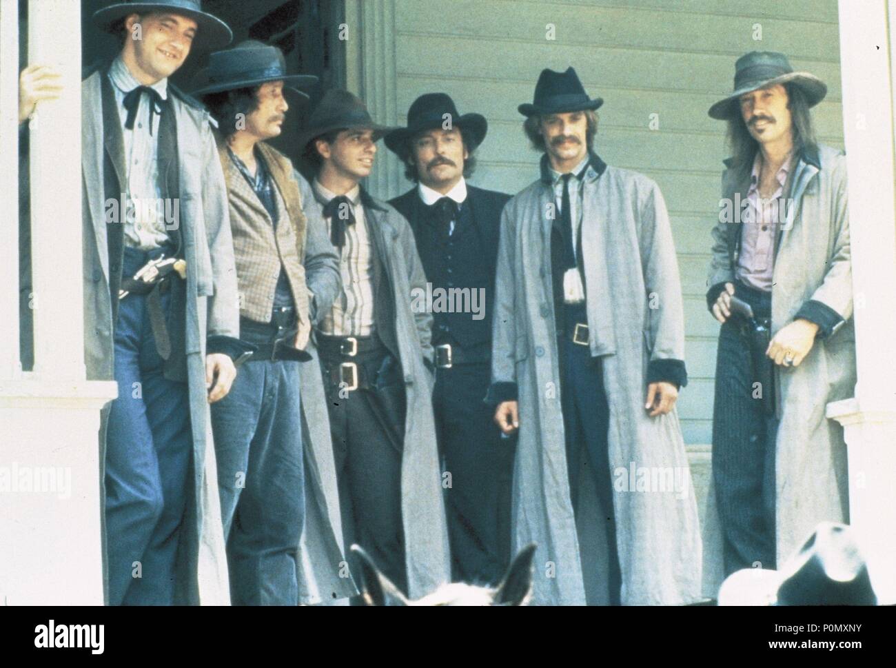 Original Film Title: THE LONG RIDERS.  English Title: THE LONG RIDERS.  Film Director: WALTER HILL.  Year: 1980.  Stars: KEITH CARRADINE; ROBERT CARRADINE; DAVID CARRADINE; RANDY QUAID; STACY KEACH. Credit: UNITED ARTISTS / Album Stock Photo