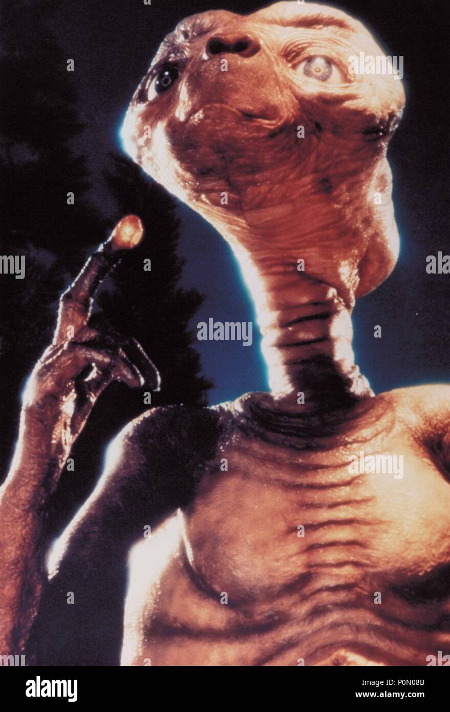 Original Film Title E T The Extra Terrestrial English Title E T The Extra Terrestrial Film Director Steven Spielberg Year 19 Credit Universal Pictures Album Stock Photo Alamy