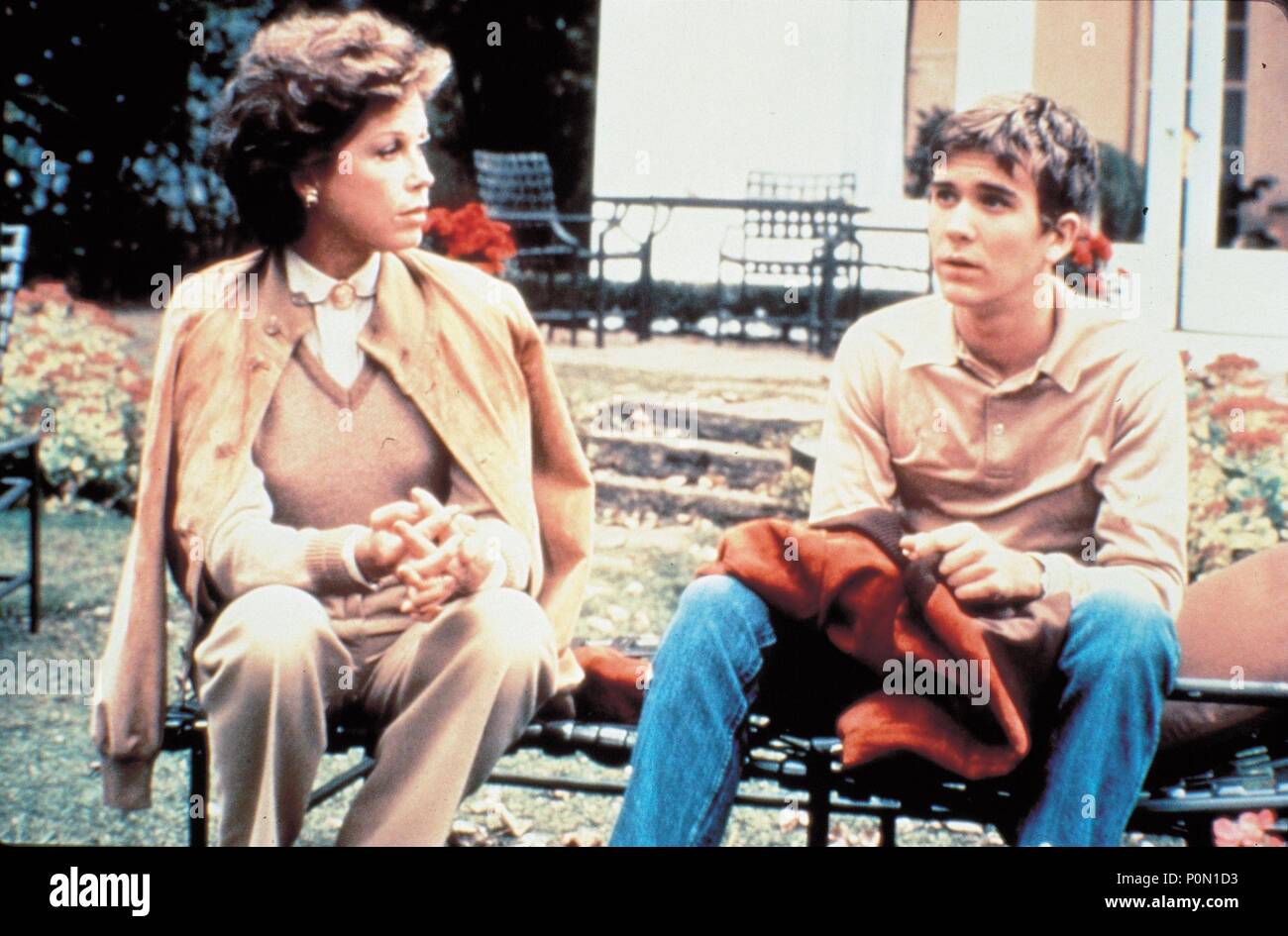 Original Film Title: ORDINARY PEOPLE.  English Title: ORDINARY PEOPLE.  Film Director: ROBERT REDFORD.  Year: 1980.  Stars: TIMOTHY HUTTON; MARY TYLER MOORE. Credit: PARAMOUNT PICTURES / Album Stock Photo