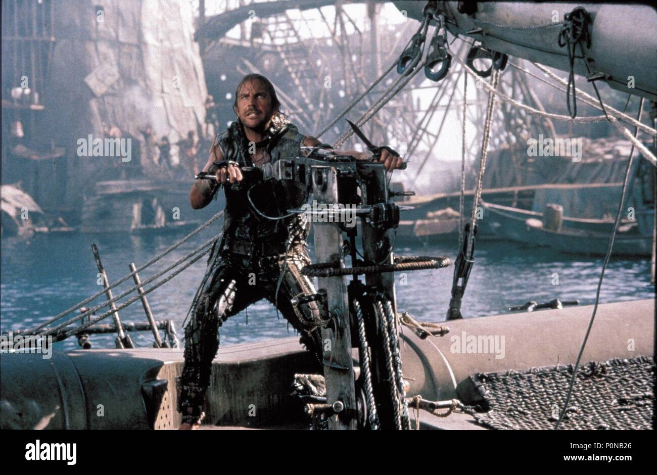 Waterworld 1995 kevin costner hires stock photography and images Alamy