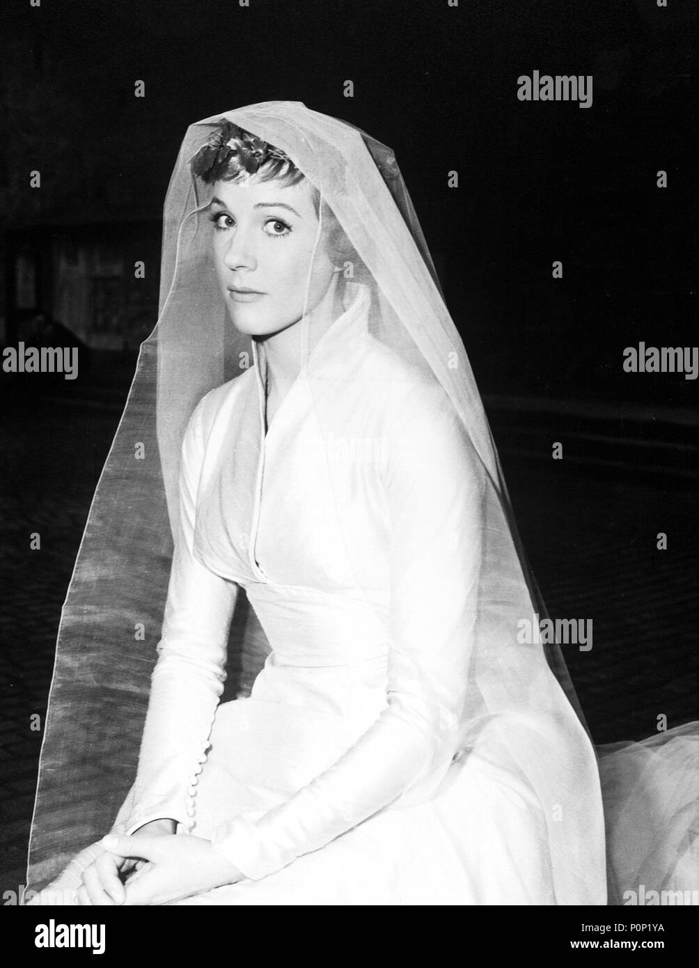 sound of music wedding dress designer JULIE ANDREWS THE SOUND OF MUSIC WEDDING GOWN