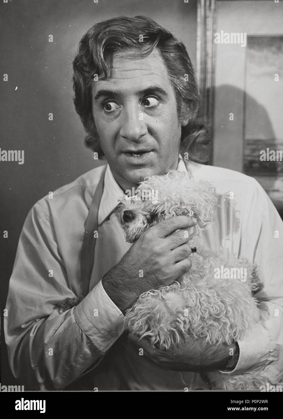 Original Film Title NO DESEARAS AL VECINO DEL QUINTO. English Title