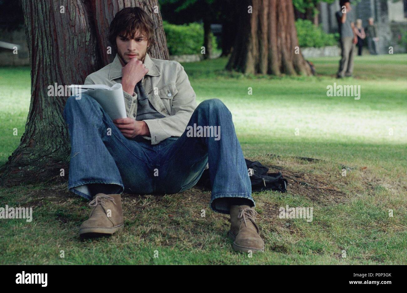 Original Film Title: THE BUTTERFLY EFFECT.  English Title: THE BUTTERFLY EFFECT.  Film Director: ERIC BRESS; J. MACKYE GRUBER.  Year: 2004.  Stars: ASHTON KUTCHER. Credit: NEW LINE CINEMA / HARVEY, SHANE / Album Stock Photo