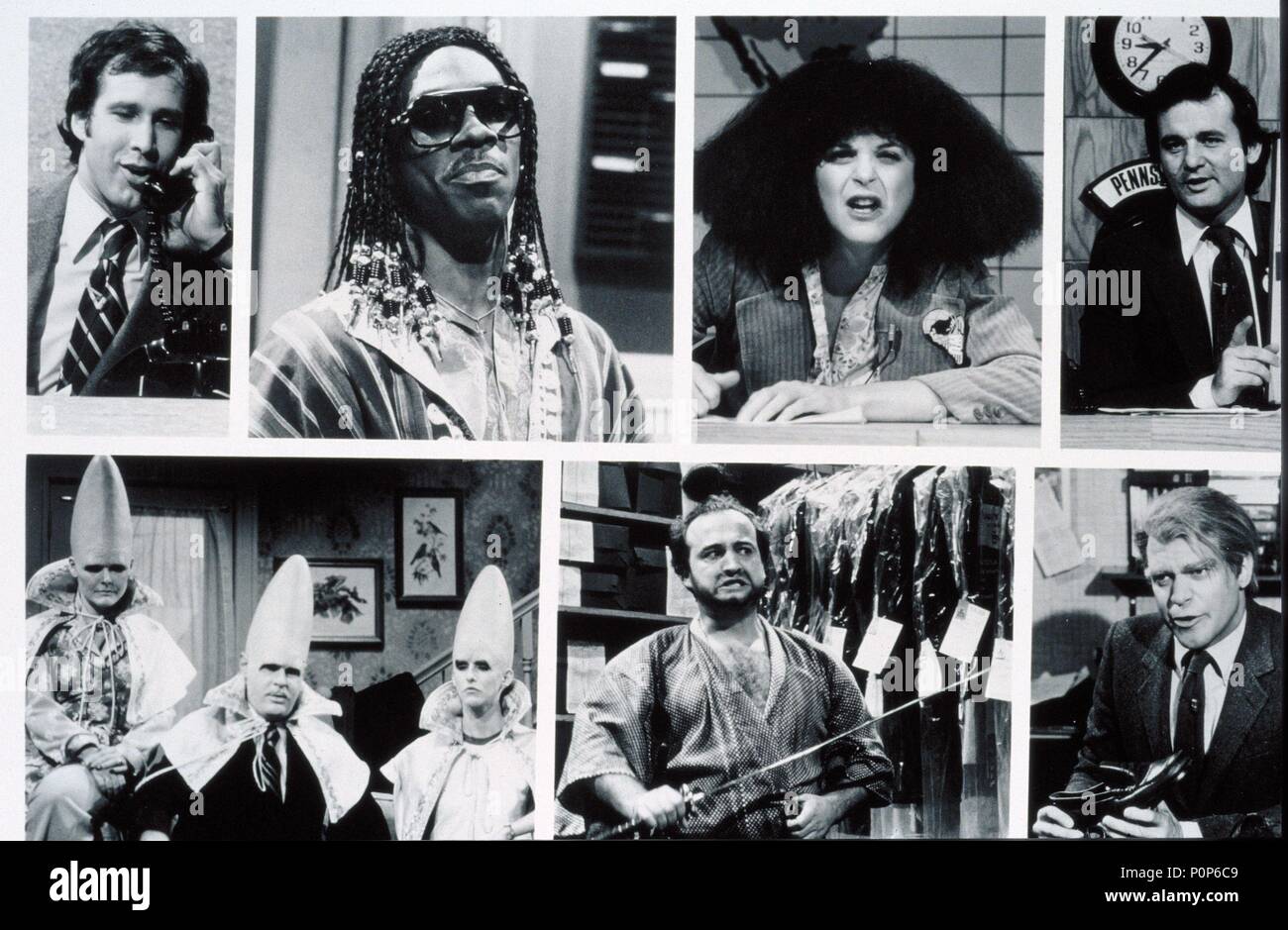 Original Film Title: SATURDAY NIGHT LIVE.  English Title: SATURDAY NIGHT LIVE-TV.  Year: 1975.  Stars: DAN AYKROYD; BILL MURRAY; EDDIE MURPHY; CHEVY CHASE; JOHN BELUSHI; JOE PISCOPO; JANE CURTIN; GILDA RADNER. Credit: NBC-TV / Album Stock Photo