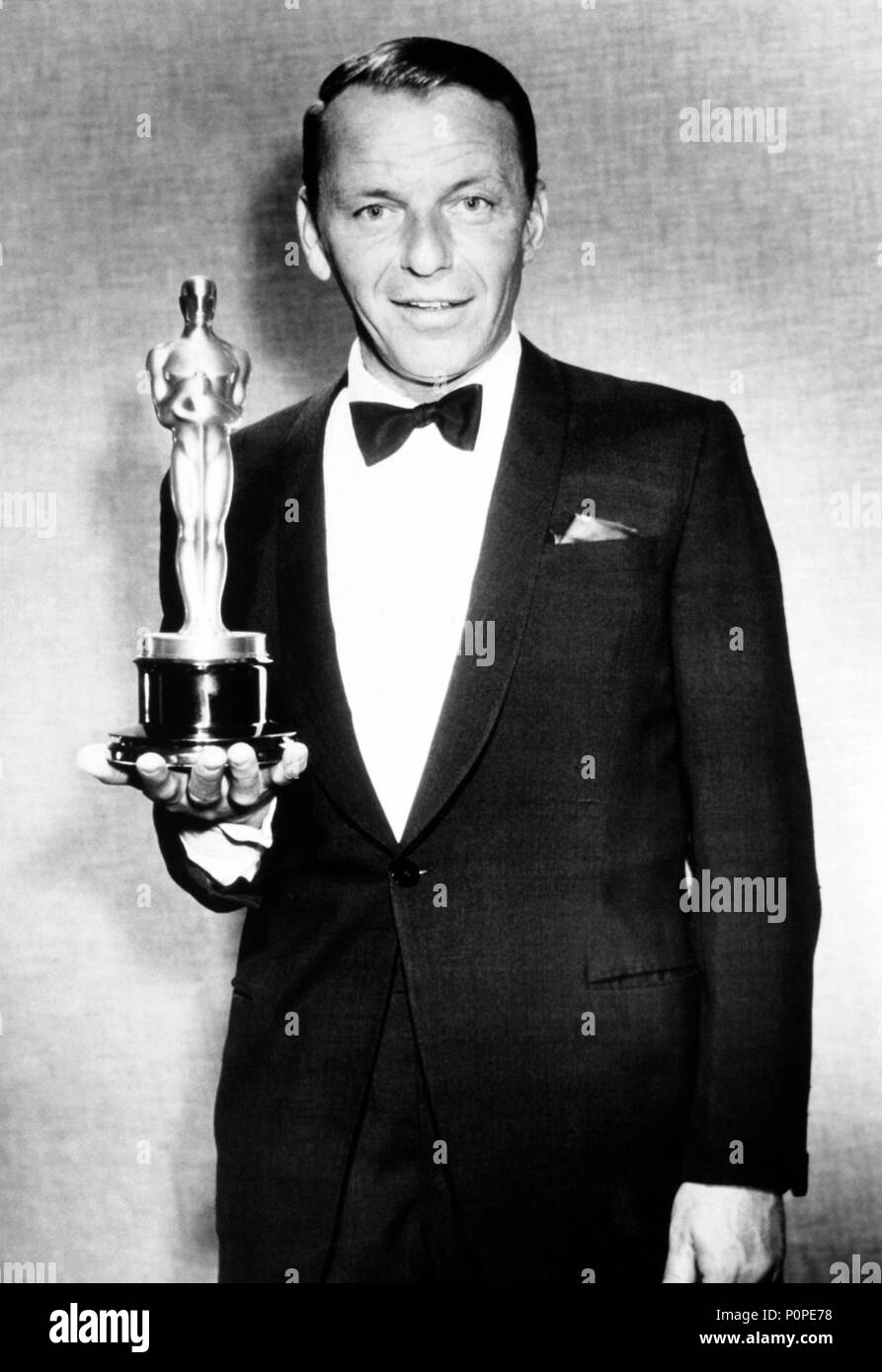 Description 26th Annual Academy Awards (1954). Frank Sinatra, best
