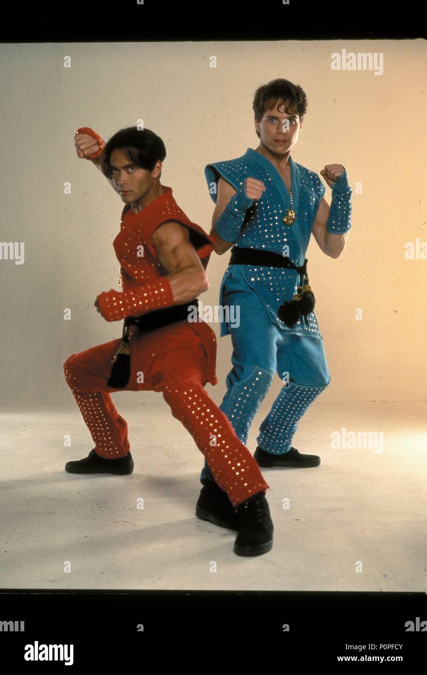 Original Film Title: DOUBLE DRAGON. English Title: DOUBLE DRAGON. Film  Director: JAMES YUKICH. Year: 1994. Stars: SCOTT WOLF; MARK DACASCOS.  Credit: COLUMBIA TRI STAR / VOLLICK, TOM / Album Stock Photo - Alamy