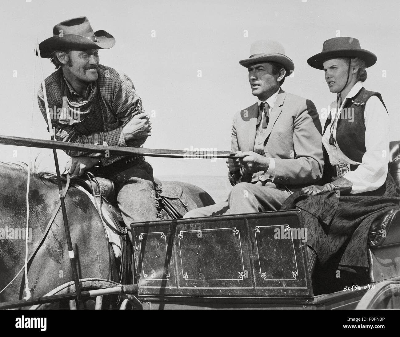 Original Film Title: THE BIG COUNTRY.  English Title: THE BIG COUNTRY.  Film Director: WILLIAM WYLER.  Year: 1958.  Stars: CHUCK CONNORS; GREGORY PECK; CARROLL BAKER. Credit: UNITED ARTISTS / Album Stock Photo