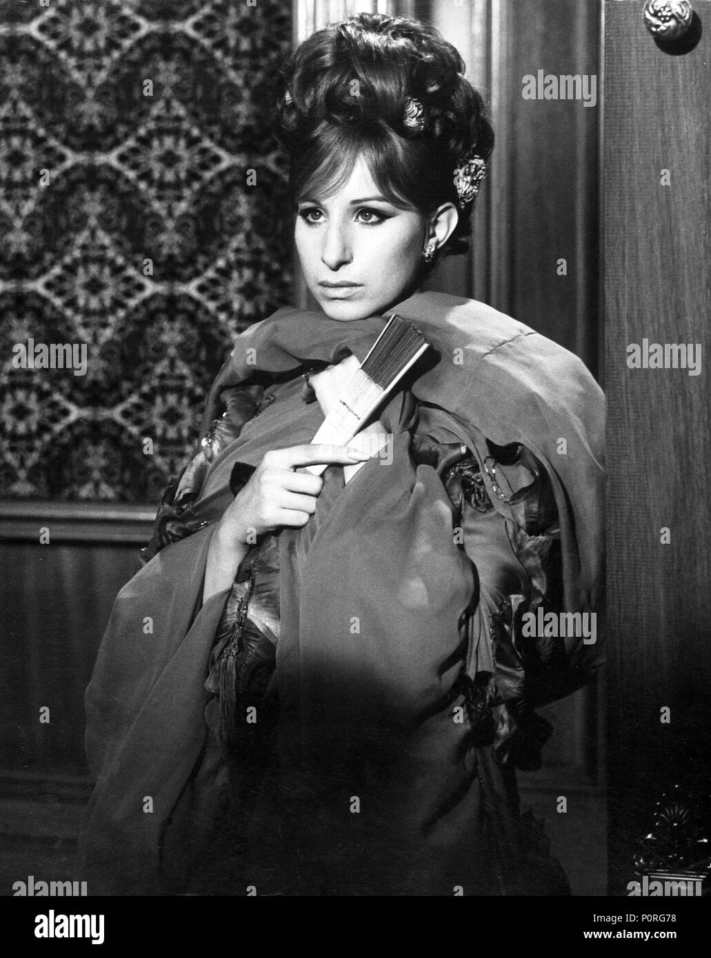 Original Film Title: FUNNY GIRL.  English Title: FUNNY GIRL.  Film Director: WILLIAM WYLER.  Year: 1968.  Stars: BARBRA STREISAND. Credit: COLUMBIA PICTURES / Album Stock Photo