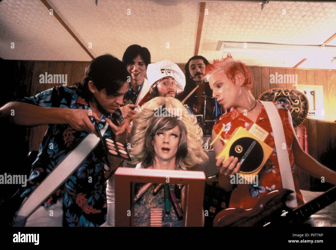 Original Film Title: HEDWIG AND THE ANGRY INCH.  English Title: HEDWIG AND THE ANGRY INCH.  Film Director: JOHN CAMERON MITCHELL.  Year: 2001.  Stars: JOHN CAMERON MITCHELL; ROB CAMPBELL; STEPHEN TRASK; MIRIAM SHOR; MICHAEL ARONOV. Credit: NEW LINE CINEMA / RAFY / Album Stock Photo