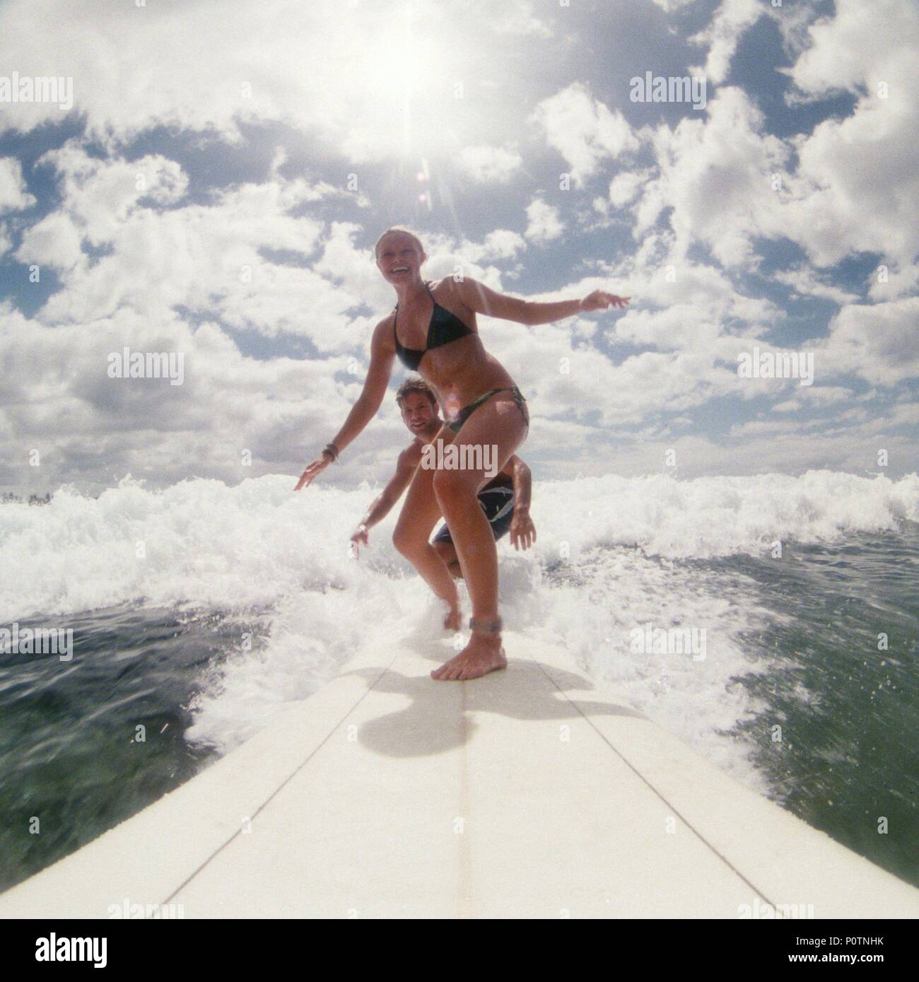 Original Film Title: BLUE CRUSH.  English Title: BLUE CRUSH.  Film Director: JOHN STOCKWELL.  Year: 2002.  Stars: KATE BOSWORTH; MATTHEW DAVIS. Credit: UNIVERSAL STUDIOS / Album Stock Photo