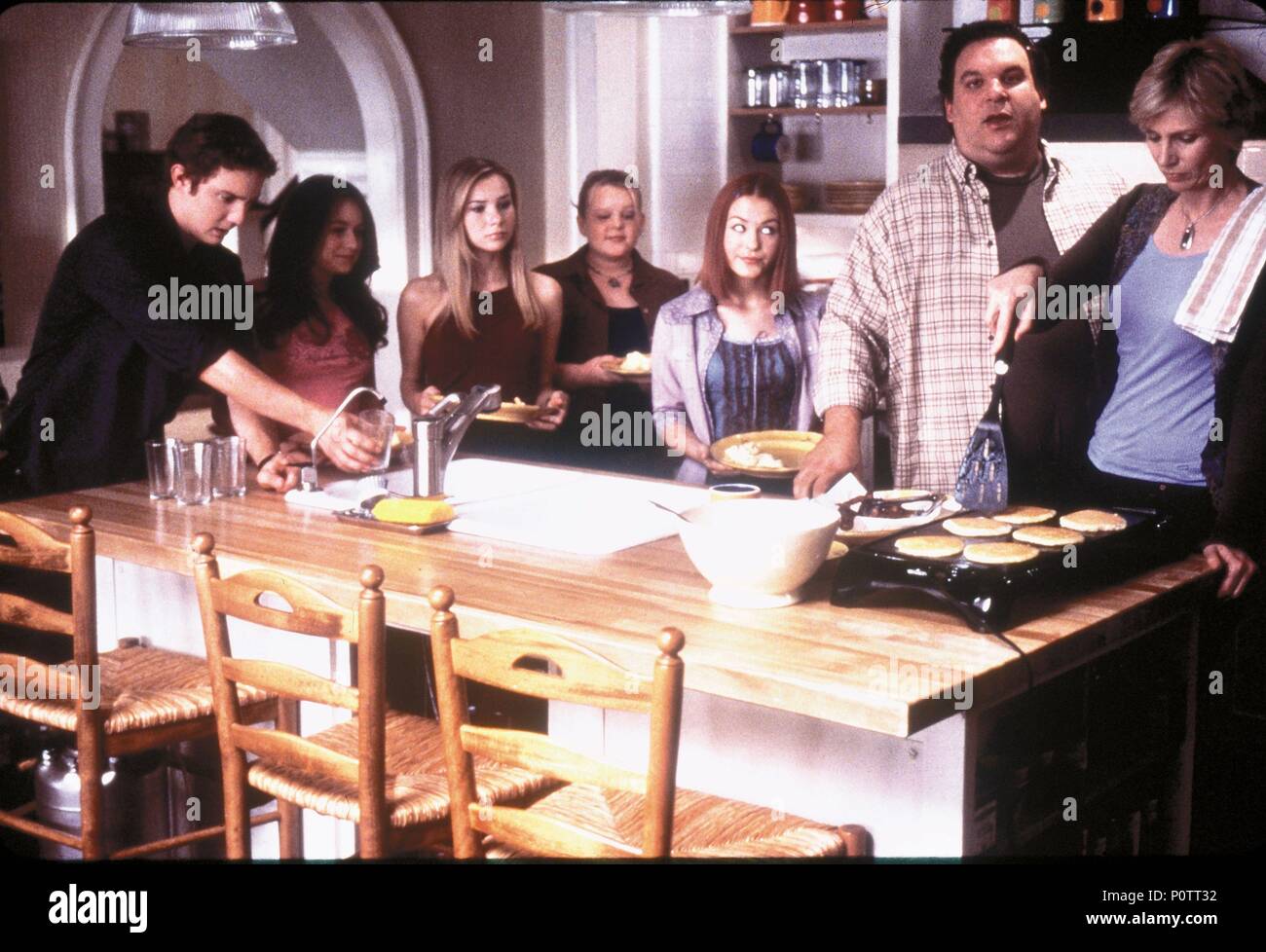 Original Film Title: SLEEPOVER.  English Title: SLEEPOVER.  Film Director: JOE NUSSBAUM.  Year: 2004.  Stars: MIKA BOOREM; ALEXA VEGA; JEFF GARLIN; KALLIE FLYNN CHILDRESS; SCOUT TAYLOR-COMPTON; SAM HUNTINGTON; JANE LYNCH. Credit: METRO GOLDWYN MAYER / ROBINETTE, DALE / Album Stock Photo