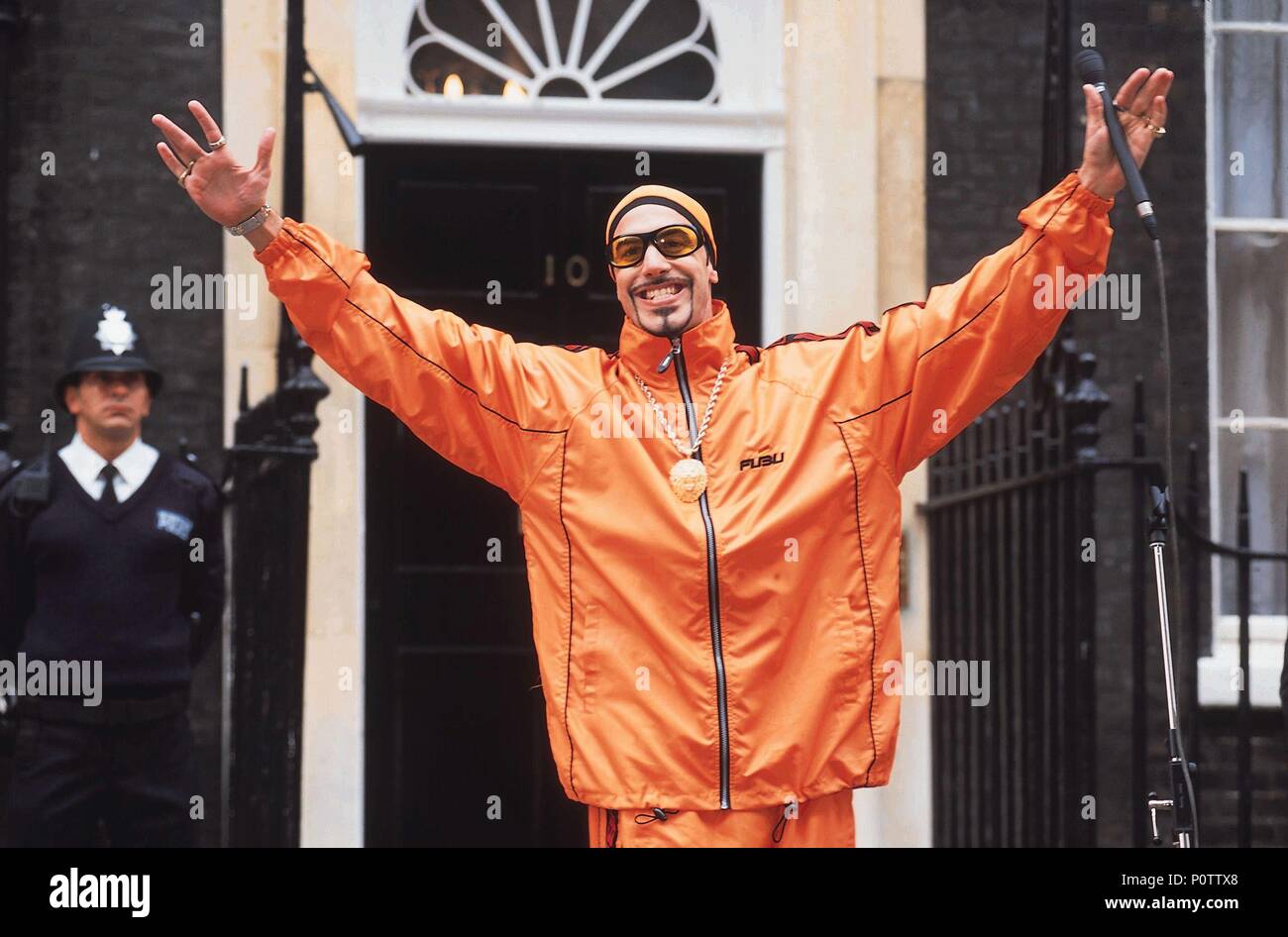 SACHA BARON COHEN in ALI G INDAHOUSE, 2002, directed by MARK MYLOD.  Copyright WORKING TITLE FILMS/TALKBACK PRODUCTIONS/FILMFOUR/WT2. - Album  alb378242