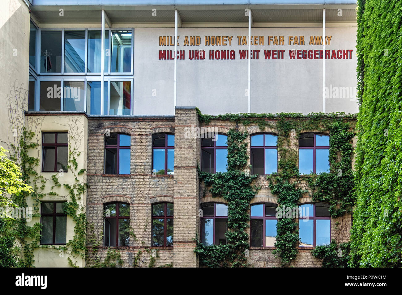 Berlin, Mitte Sophie-Gips-HöfeHistoric 19th century building in Sophienstrasse & late 20th century  addition,Hoffman Gallery. Word art on facade Stock Photo