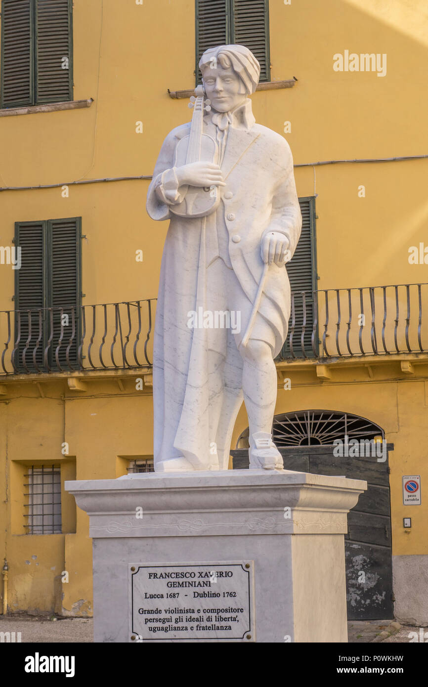 Italy, Tuscany, Lucca, Geminiani statue Stock Photo