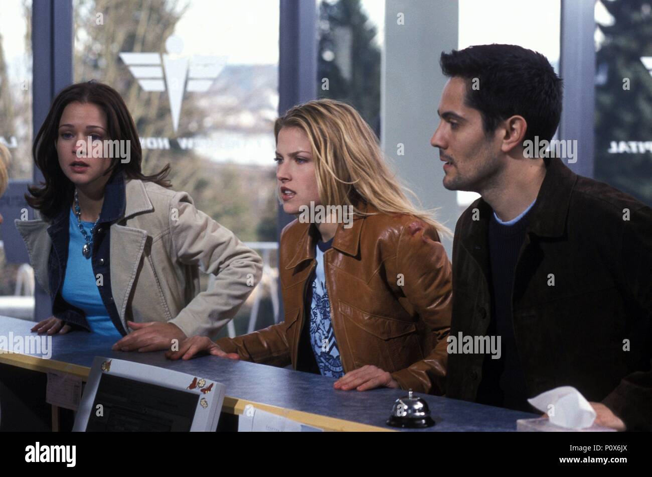 Original Film Title: FINAL DESTINATION 2.  English Title: FINAL DESTINATION 2.  Film Director: DAVID RICHARD ELLIS.  Year: 2003.  Stars: ALI LARTER; MICHAEL LANDES; A. J. COOK. Credit: NEW LINE CINEMA / Album Stock Photo