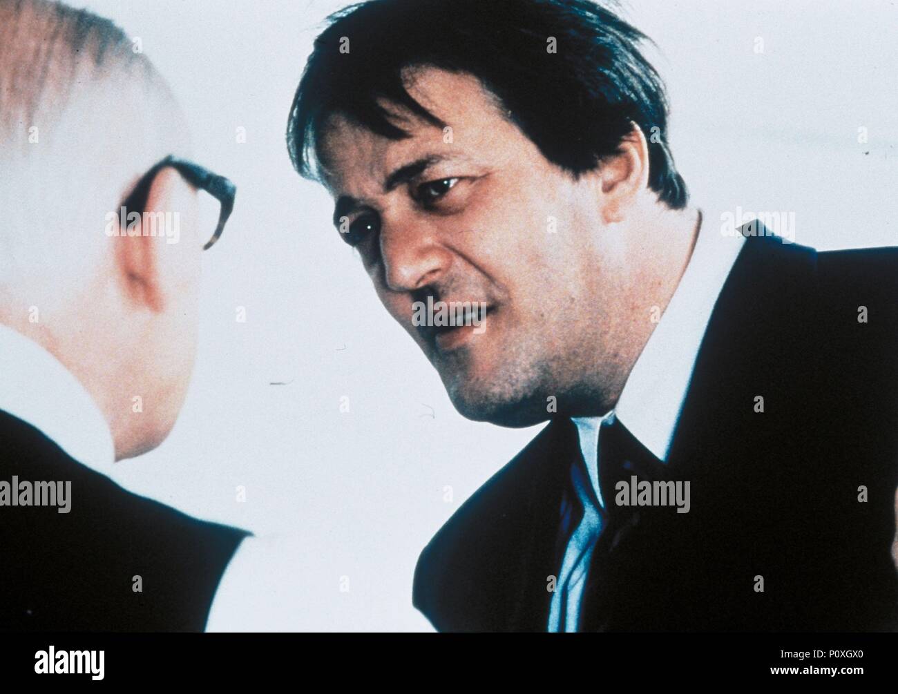 Original Film Title: ONTDEKKING VAN DE HEMEL, DE. English Title: THE  DISCOVERY OF HEAVEN. Film Director: JEROEN KRABBE. Year: 2001. Stars:  STEPHEN FRY. Credit: MEESPIERSON FILMS/MULHOLLAND PIC. / Album Stock Photo  - Alamy, image size:1300x1005