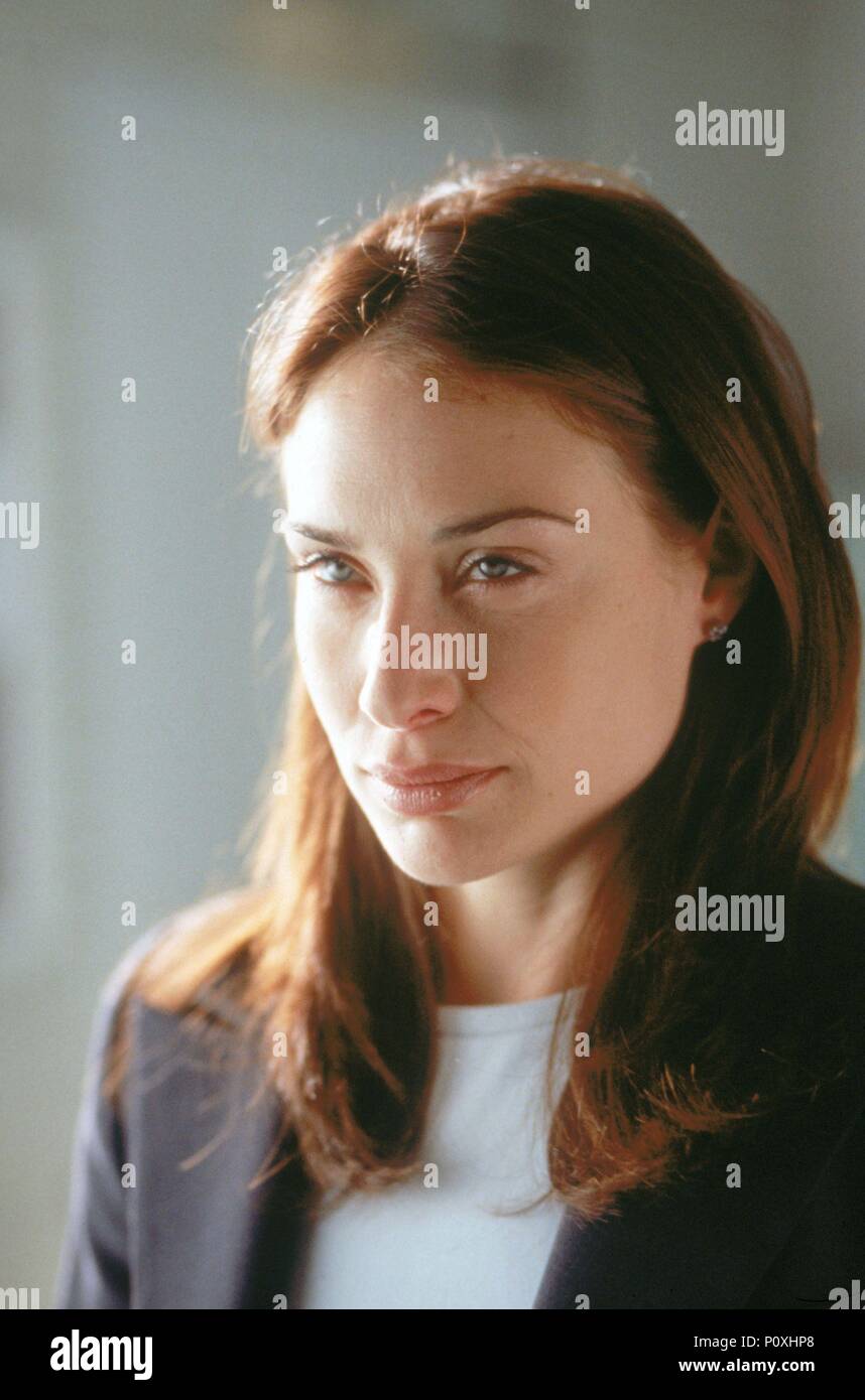 Claire Forlani - Girls Shoe Loss