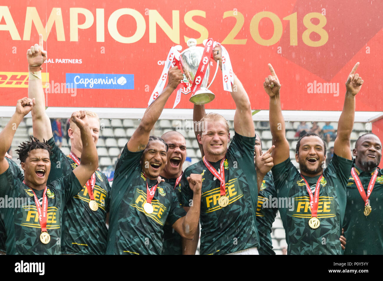Paris France 10th Jun 2018 South Africa Sevens Rugby Team Lifts The Trophy After Winning The Final Against England During The Hsbc Sevens Series Paris South Africa Wins Both The Tournament And