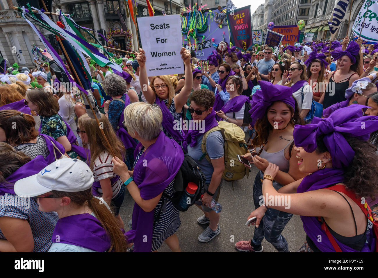 Equal seats hi-res stock photography and images - Alamy