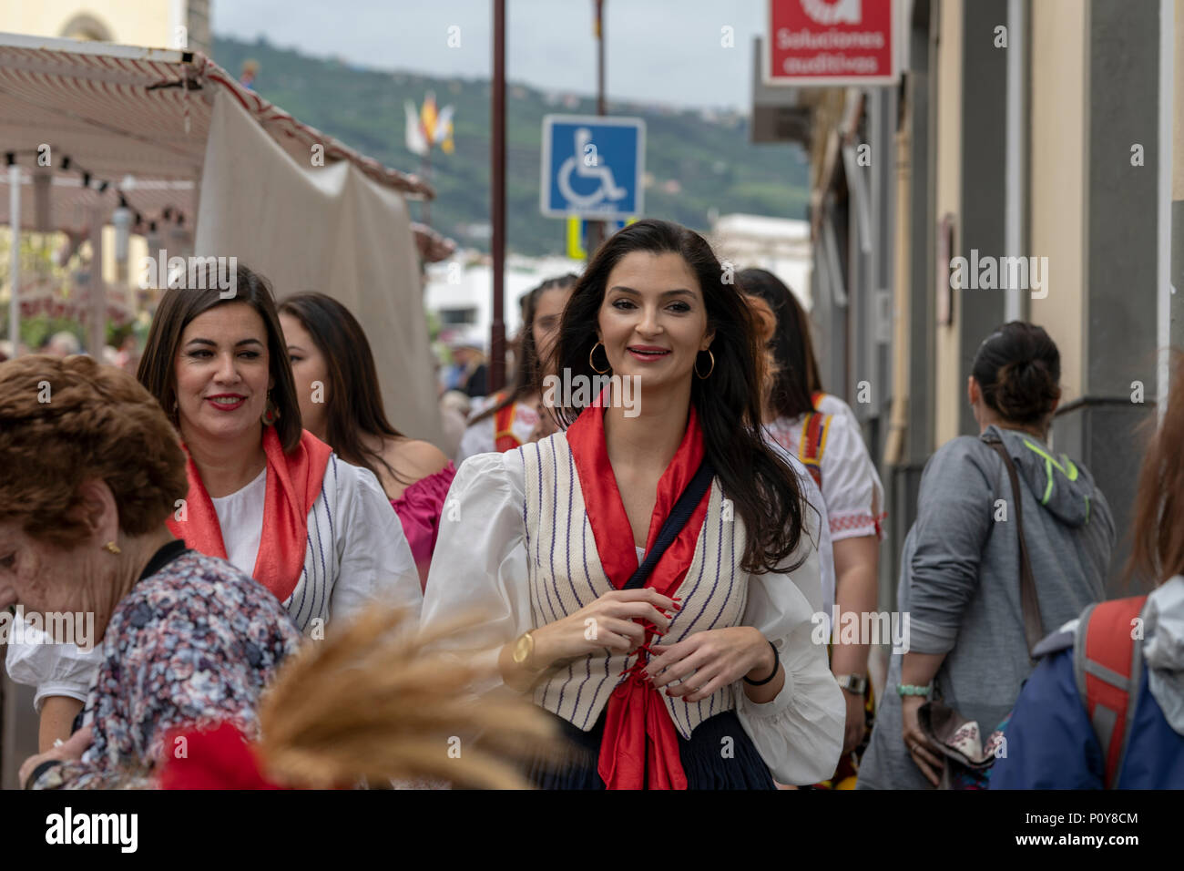 Orotava Tenerife Canary Islands June 10 2018 Thousands Of People In Canaries Regional Costumes Take The Streets At A Festival And A Pilgrimage To Celebrate Country Traditions In La Orotava Tenerife Canary