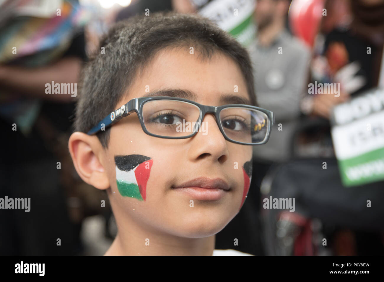 London, UK. 10th June 2018. Annual Al Quds Day 2018 counters by pro-Israelis and far-rights assembly at the Saudi Embassy march to whitehall on June 10, 2018,  London, UK. Credit: See Li/Alamy Live News Stock Photo