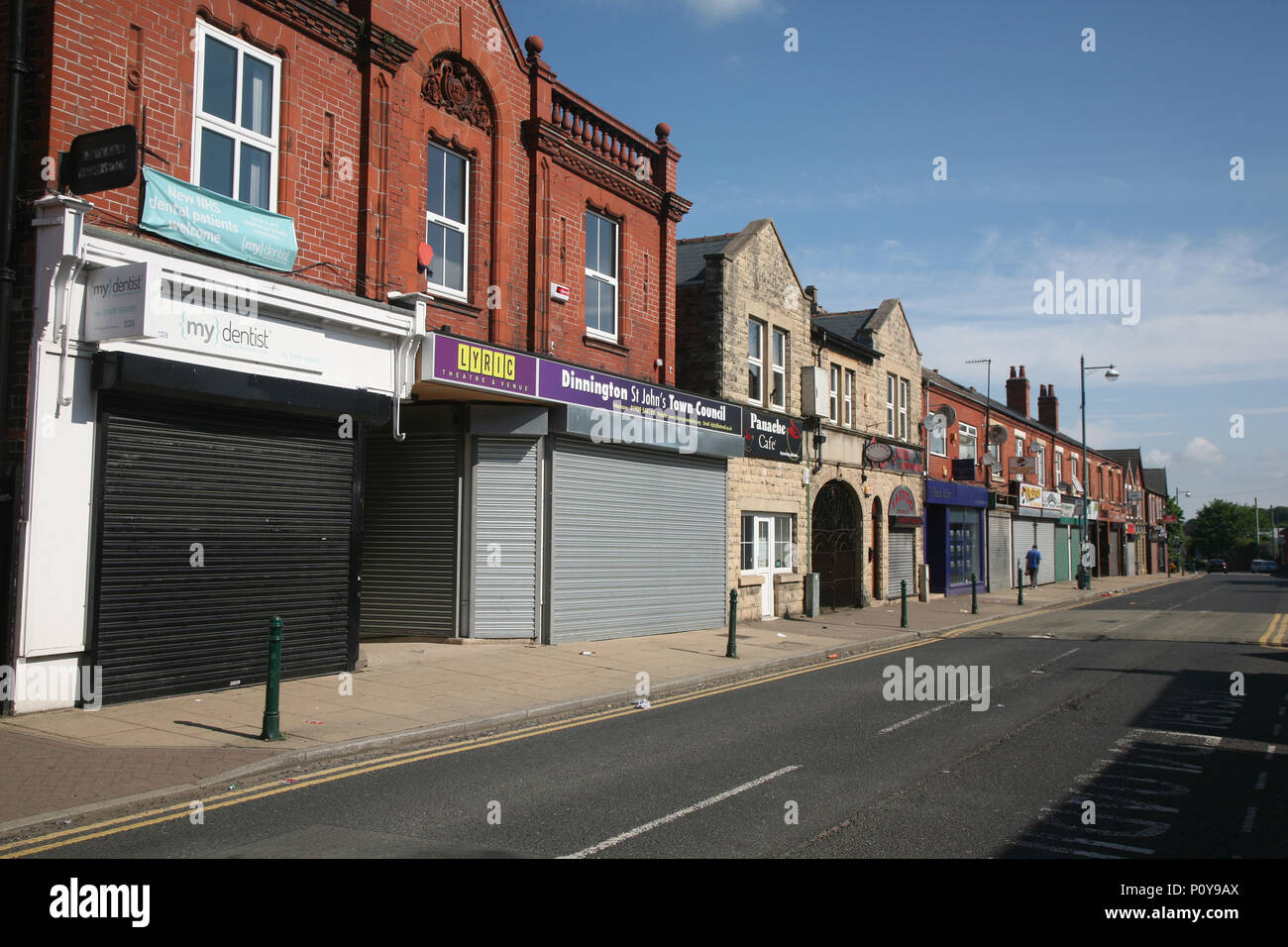 Village Shops Closed Uk Stock Photos & Village Shops Closed Uk Stock