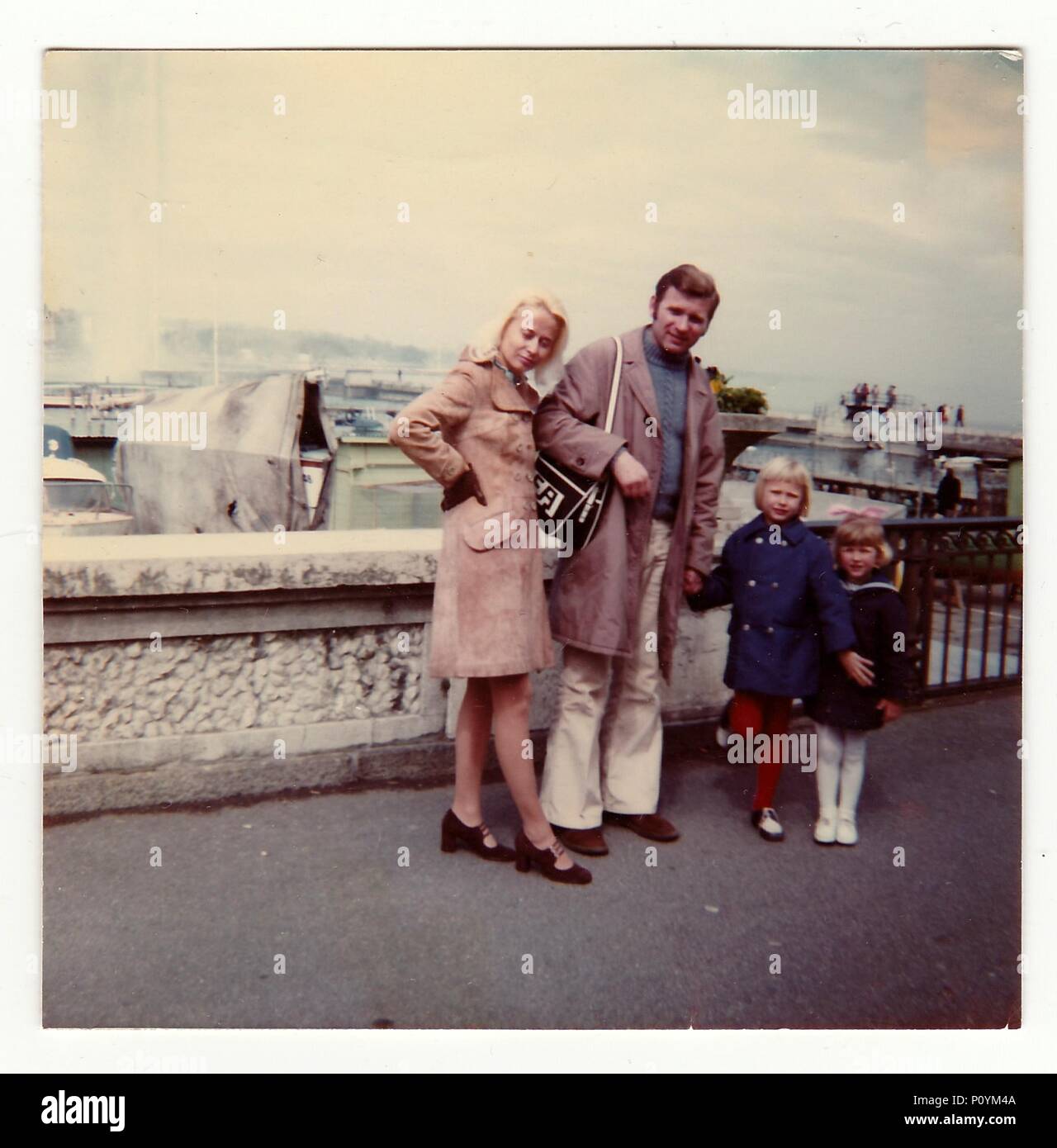 1970s family beach hi-res stock photography and images - Alamy