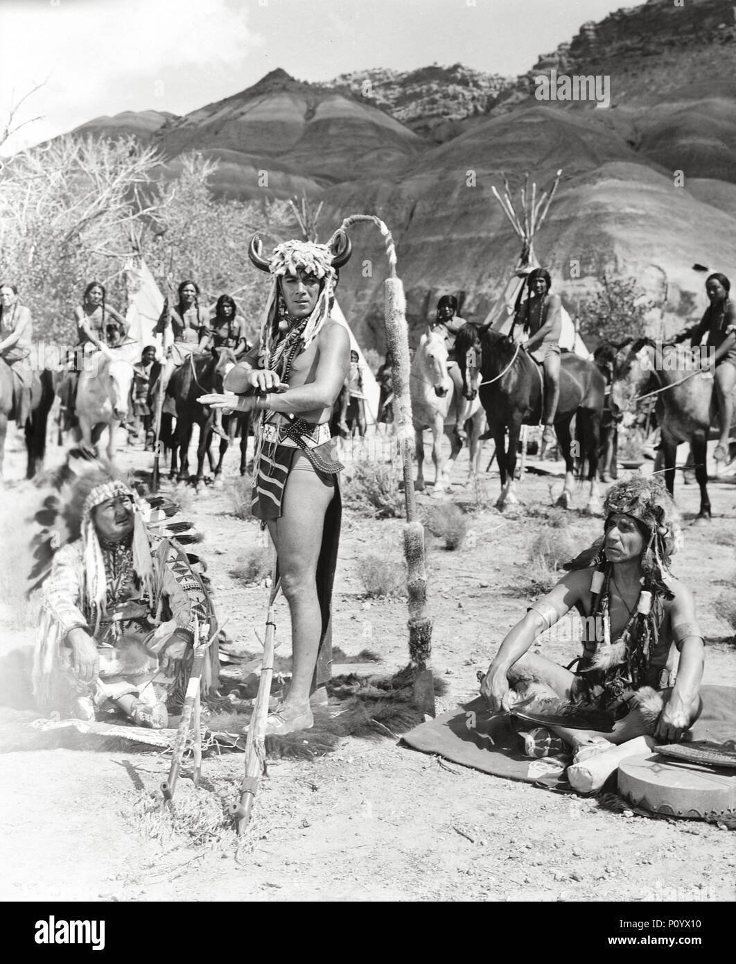 Uluru Privilegium spisekammer Original Film Title: BUFFALO BILL. English Title: BUFFALO BILL. Film  Director: WILLIAM A. WELLMAN. Year: 1944. Stars: ANTHONY QUINN. Credit:  20TH CENTURY FOX / Album Stock Photo - Alamy
