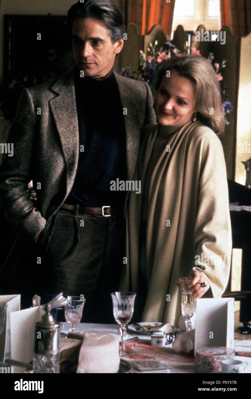 Original Film Title: FATALE. English Title: DAMAGE. Film Director: LOUIS  MALLE. Year: 1992. Stars: JEREMY IRONS; MIRANDA RICHARDSON. Credit:  SKRIBA/STUDIO CANAL/CHANNEL 4/CANAL+ / Album Stock Photo - Alamy