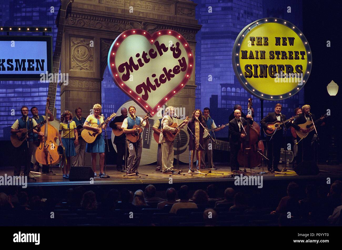 Original Film Title: A MIGHTY WIND.  English Title: A MIGHTY WIND.  Film Director: CHRISTOPHER GUEST.  Year: 2003.  Stars: EUGENE LEVY; HARRY SHEARER; CATHERINE O'HARA; CHRISTOPHER GUEST; MICHAEL MCKEAN; PARKER POSEY; JOHN MICHAEL HIGGINS; JANE LYNCH. Credit: CASTLE ROCK ENTERTAINMENT / TENNER, SUZANNE / Album Stock Photo