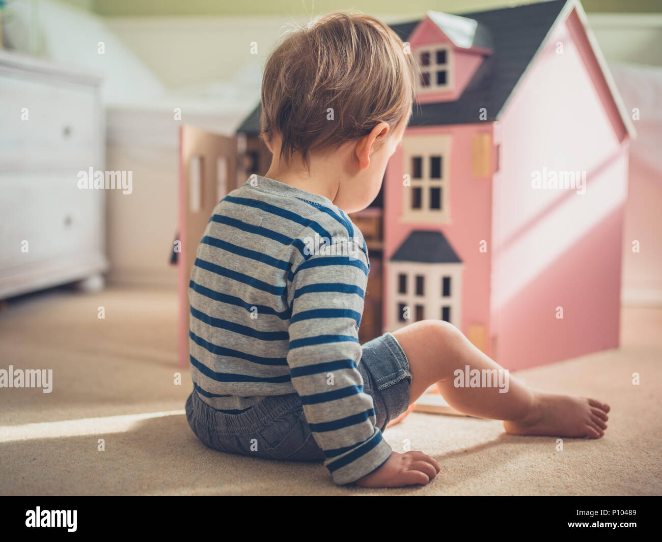 Gender stereotypes hi-res stock photography and images - Alamy