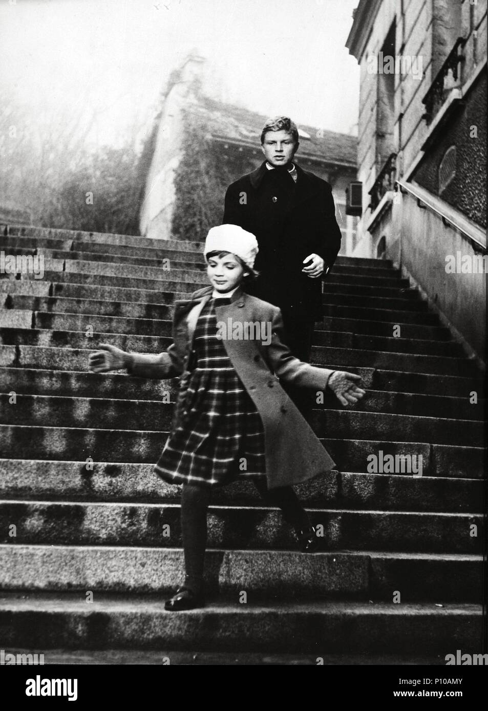 Original Film Title: LES DIMANCHES DE VILLE D’AVRAY. English Title