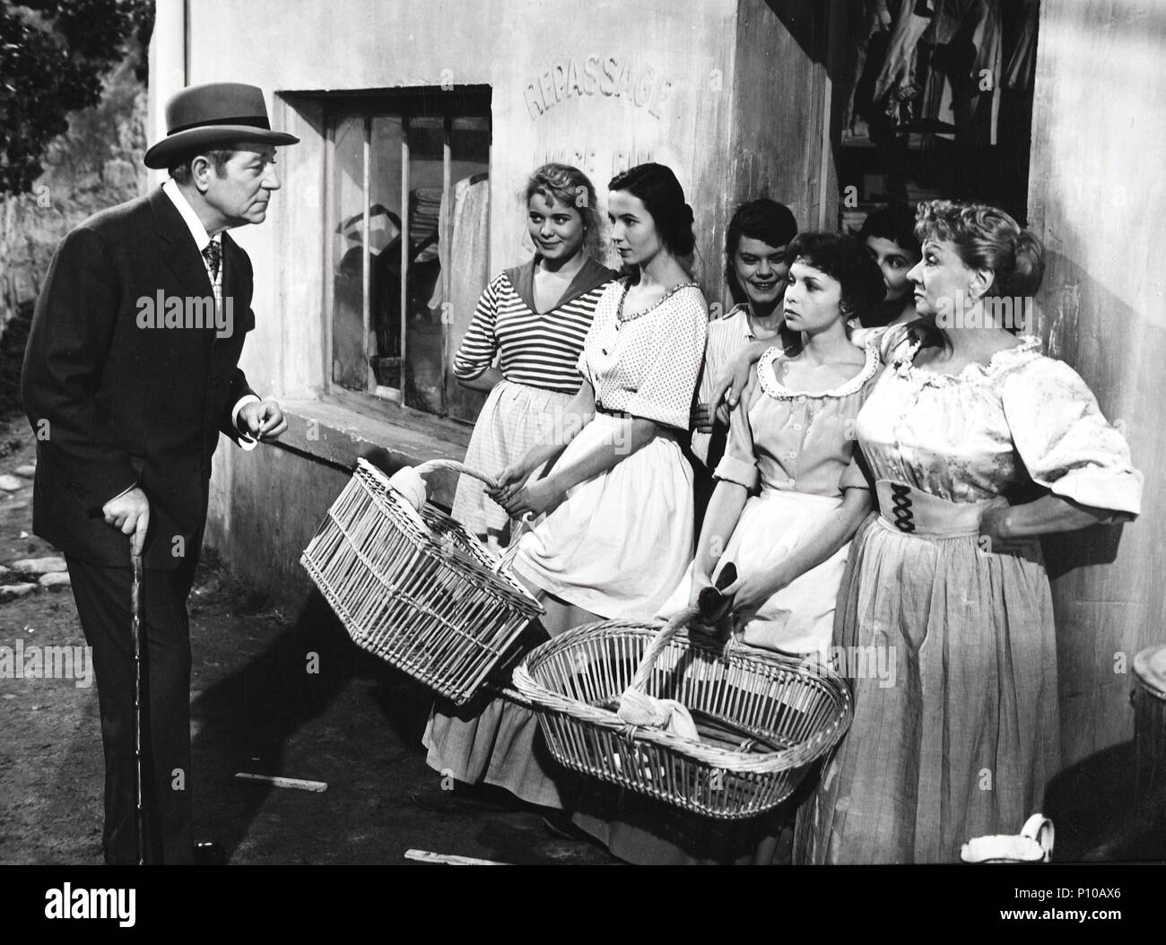 Original Film Title: FRENCH CANCAN. English Title: FRENCH CANCAN. Film  Director: JEAN RENOIR. Year: 1954. Stars: JEAN GABIN; FRANCOISE ARNOUL.  Credit: FRANCO LONDON FILMS / Album Stock Photo - Alamy