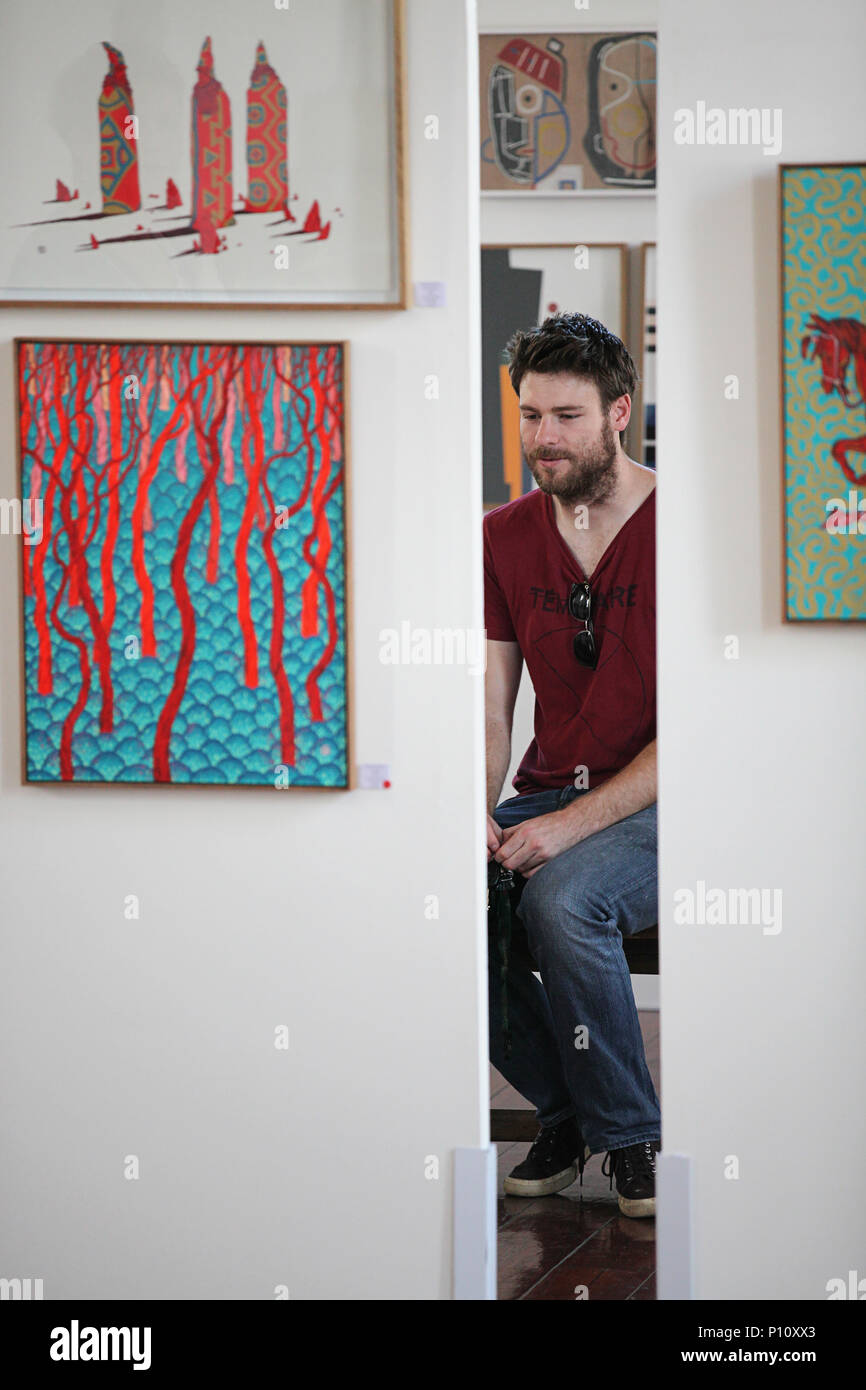 Man contemporary art expo hi-res stock photography and images - Alamy