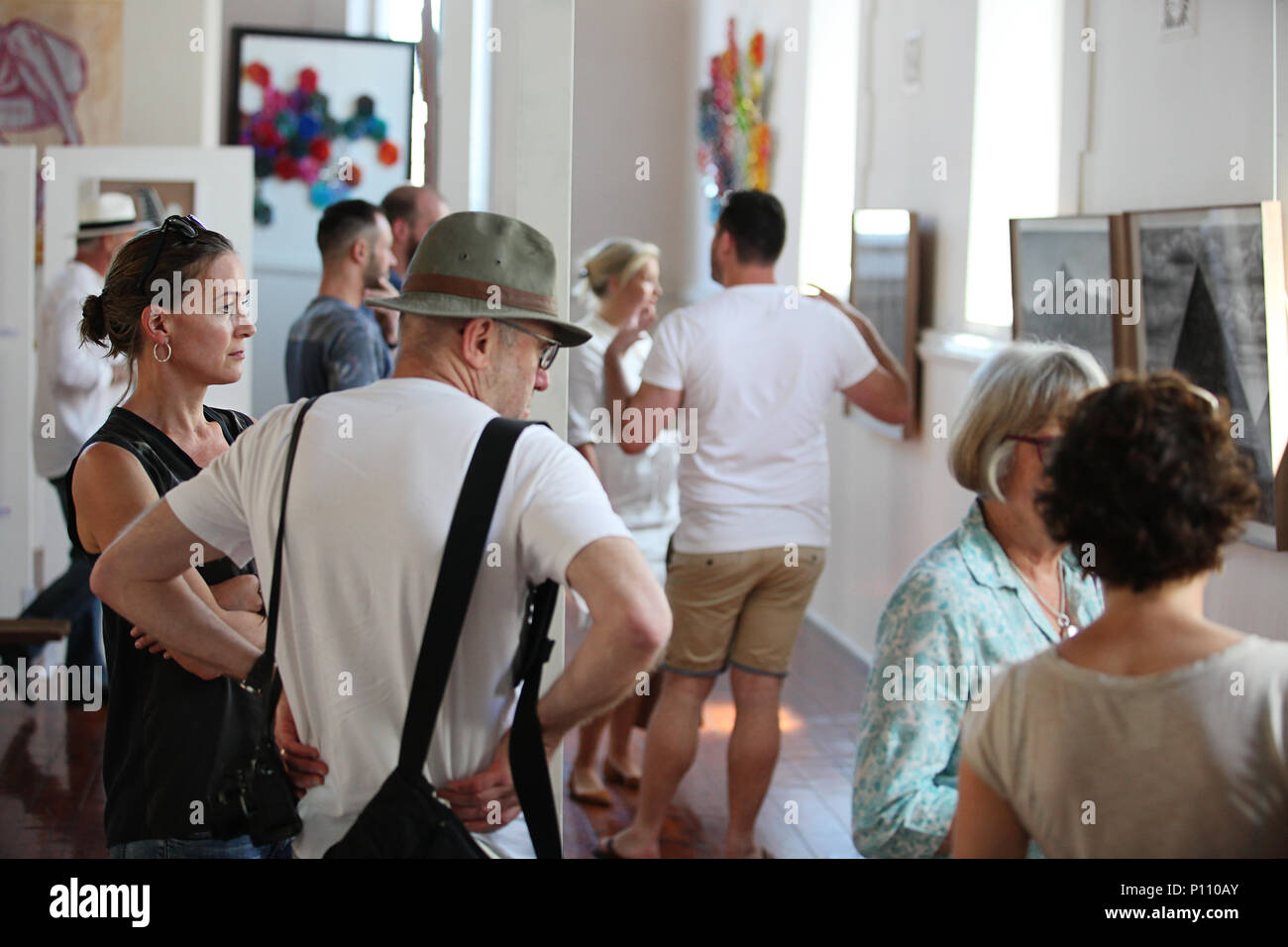 Contemporary Art Expo visitors Stock Photo - Alamy